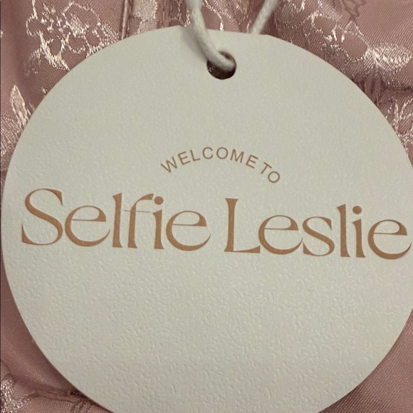 Selfie Leslie Blush Pink Floral Dress Skort - Picture 6 of 6